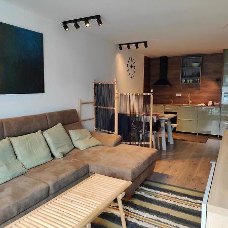 Beachfront Paradise Ezuest Panorama Lakeview Apartment With Panoramic Terrace 시오포크 외부 사진