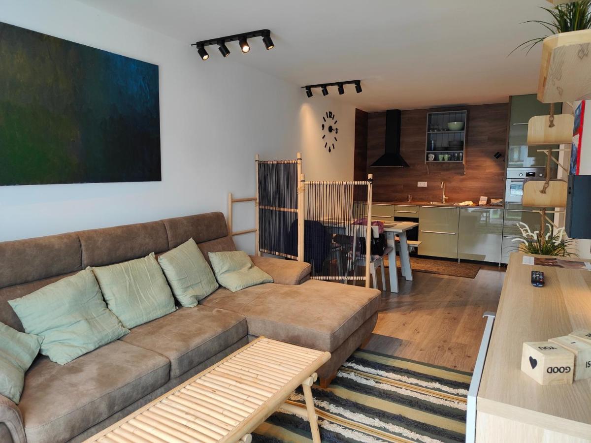 Beachfront Paradise Ezuest Panorama Lakeview Apartment With Panoramic Terrace 시오포크 외부 사진